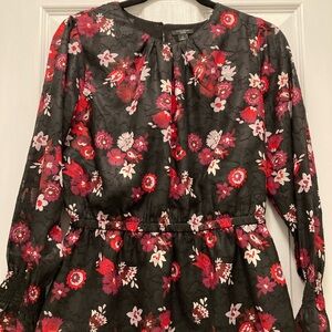 TOP, ANN TAYLOR, SIZE S, P2P-20”, BLACK, RED,WHITE—LOOKS NEW, LONG SLEEVE,